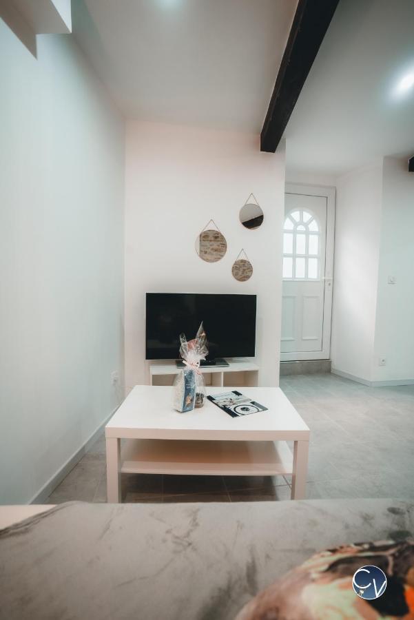 Appartement Neuf Et Moderne Dans Le Centre Ville Bagnols-sur-Cèze Exterior foto
